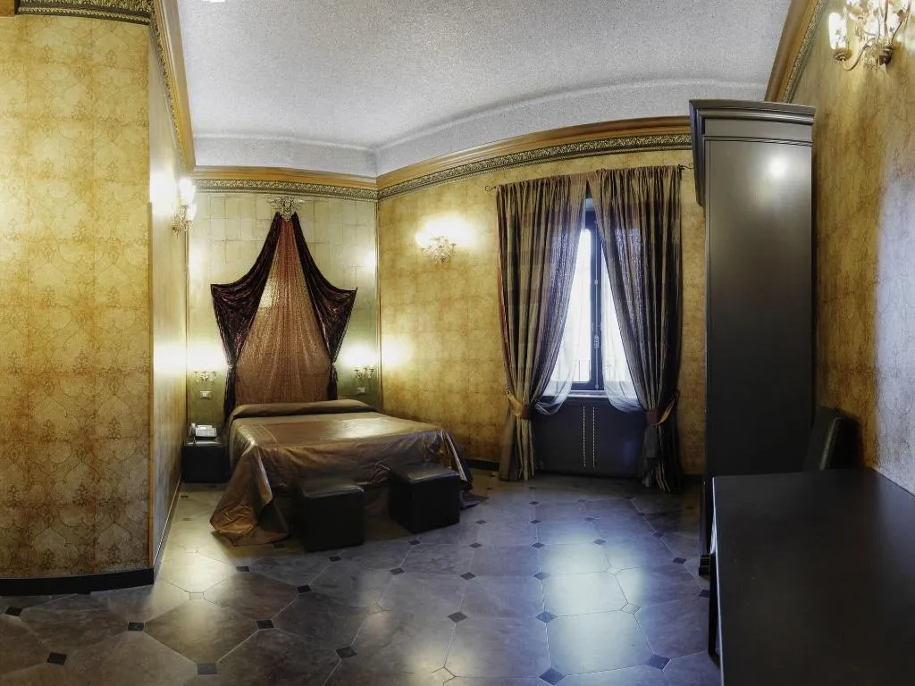 Room, Antica Dimora Delle Cinque Lune, Rome