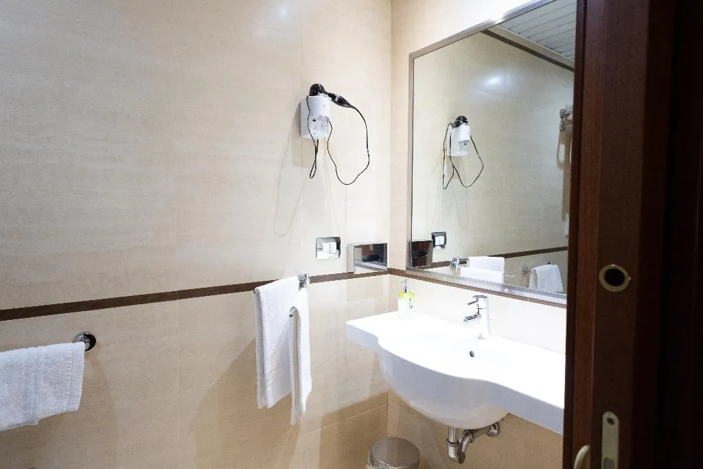 SINGLE STANDARD Room, Cervara Park Hotel, Rome