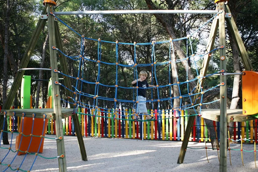 Sports and Entertainment, Hotel Zora, Split