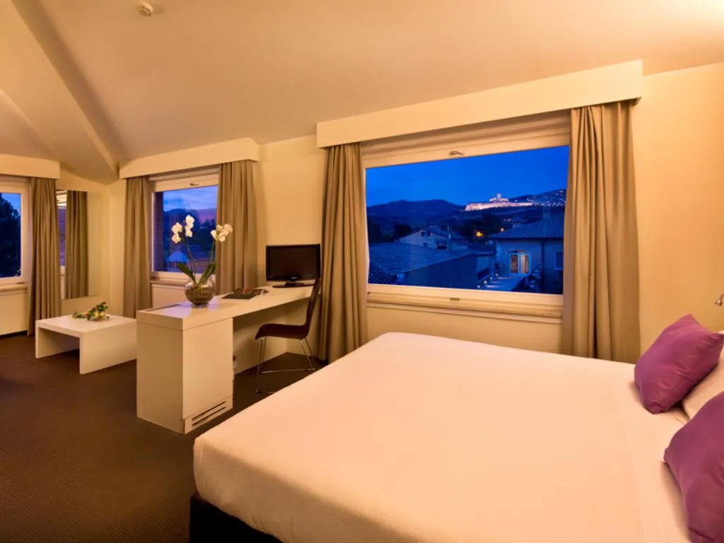 JUNIOR SUITE CLASSIC Room, TH Assisi- Hotel Cenacolo, Perugia