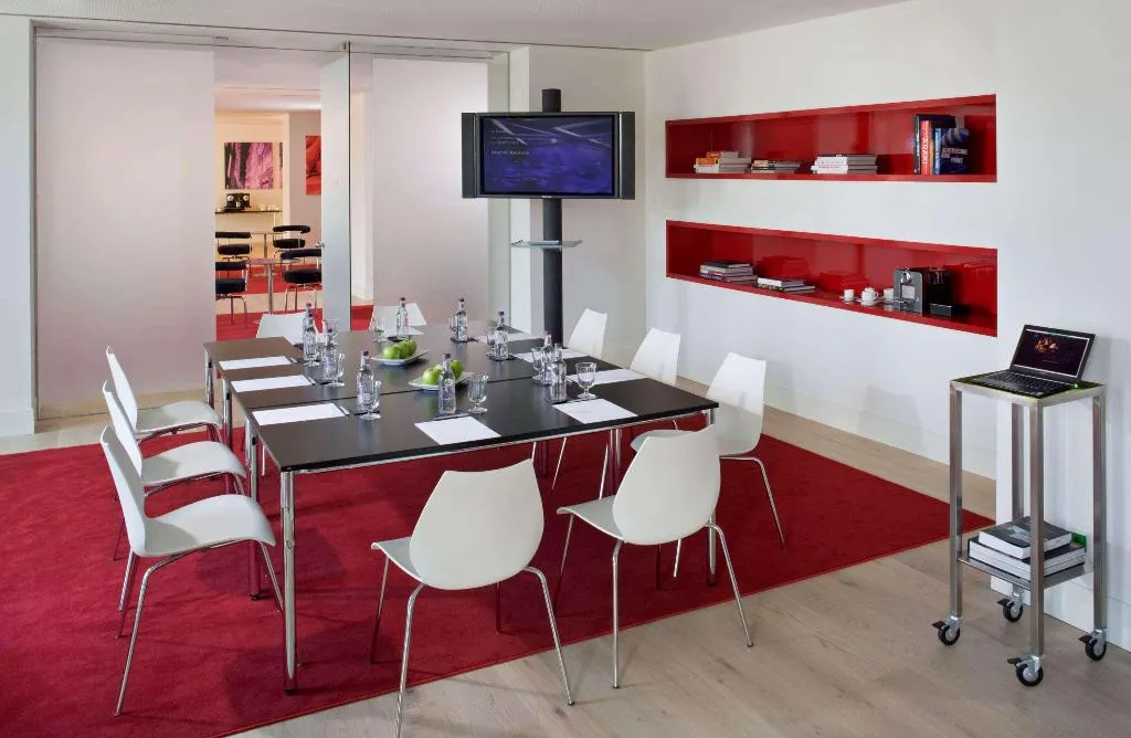 Conferences, The Level at Melia Barcelona Sky, Barcelona