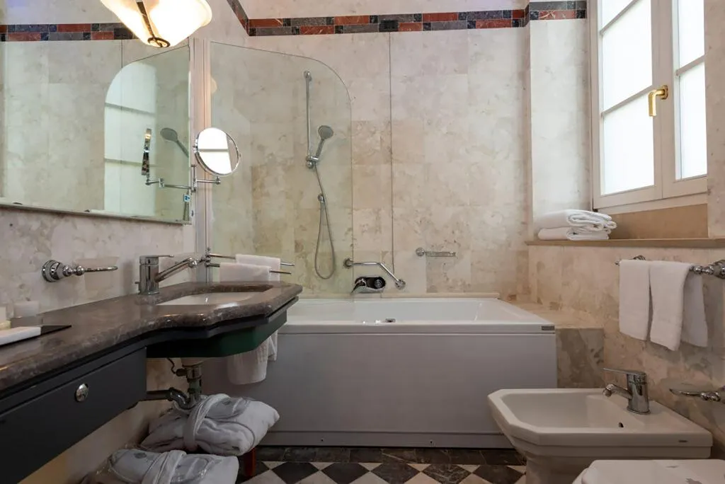 Double or Twin DELUXE Room, Grand Hotel Ortigia, Catania