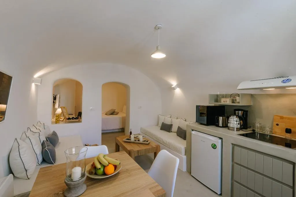 VILLA STANDARD Room, Pyrgos Kastelli Villas, Santorini