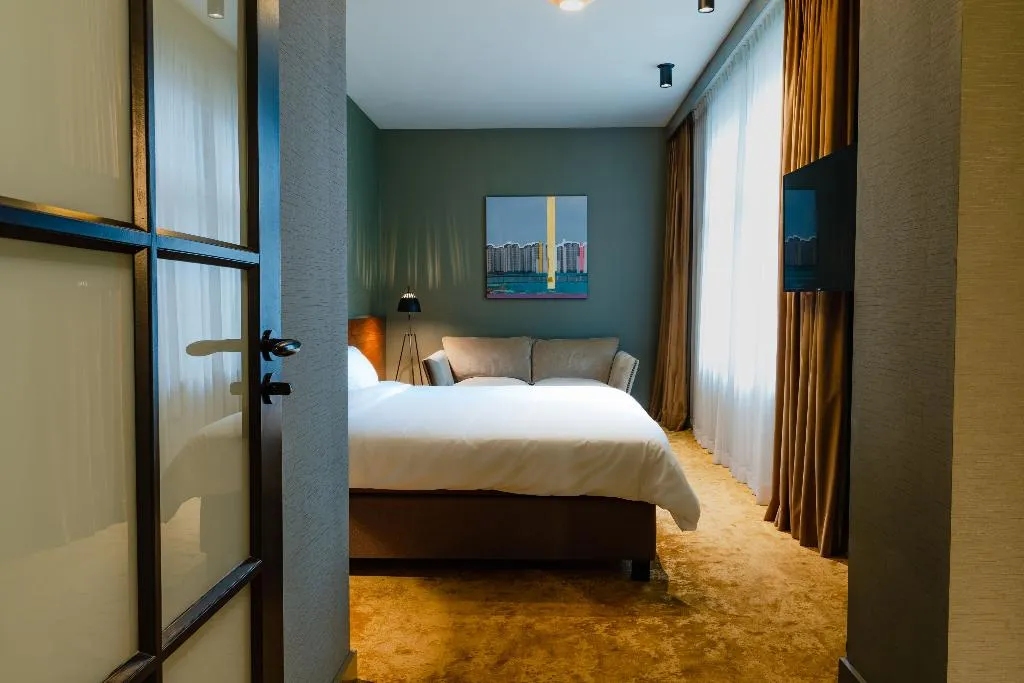 Room, Hotel MAI Amsterdam, Amsterdam
