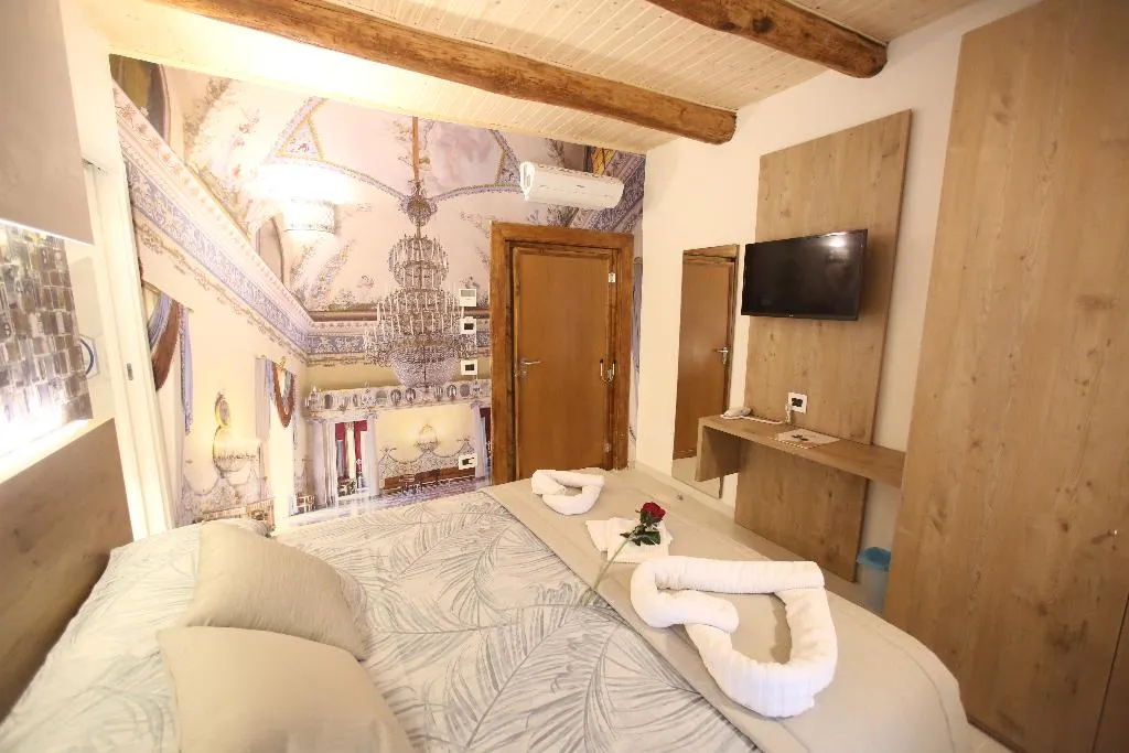 DOUBLE COMFORT Room, Relais Piazza del Plebiscito, Naples