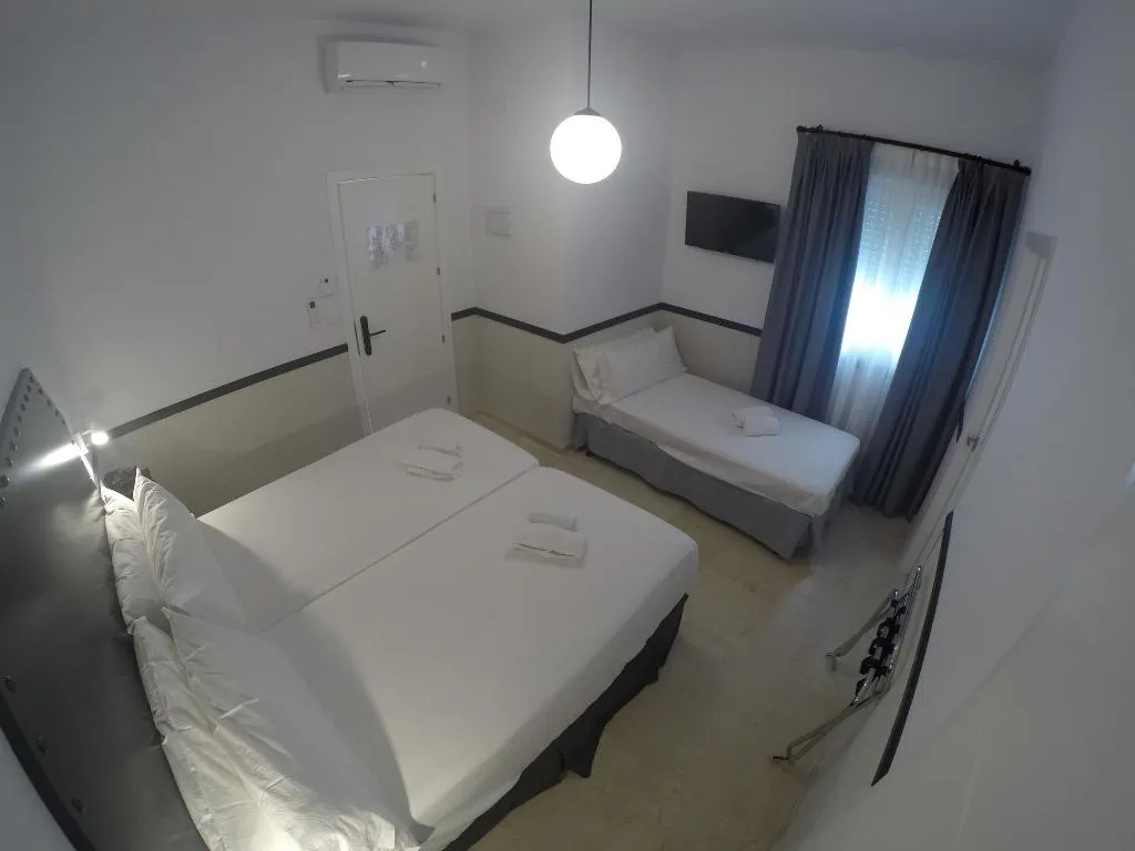 Room, Hostal Hom Museo, Seville