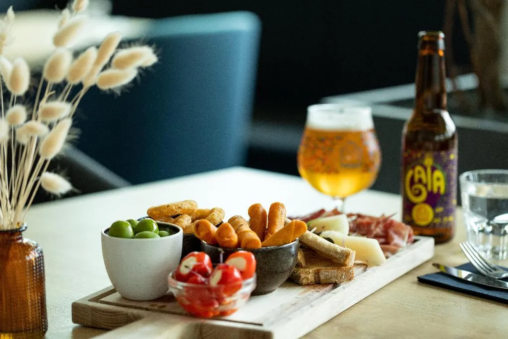 Bar, Holiday Inn Express Amsterdam - North Riverside, Amsterdam