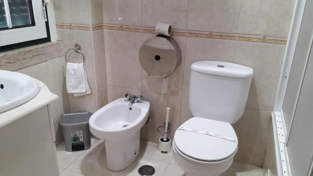 Room, Alicante, Lisbon