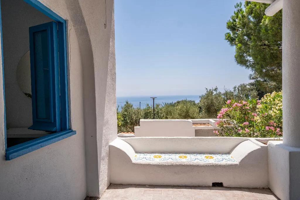 DOUBLE DELUXE OCEAN VIEW Room, Borgo Del Cannitello Romantic Boutique Resort, Palermo