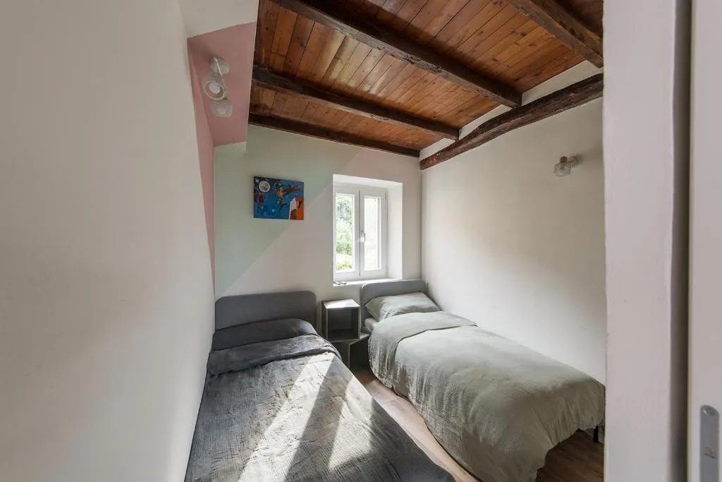 APARTMENT CLASSIC TWO BEDROOMS Room, Stresa Complex Levoasi, Milan