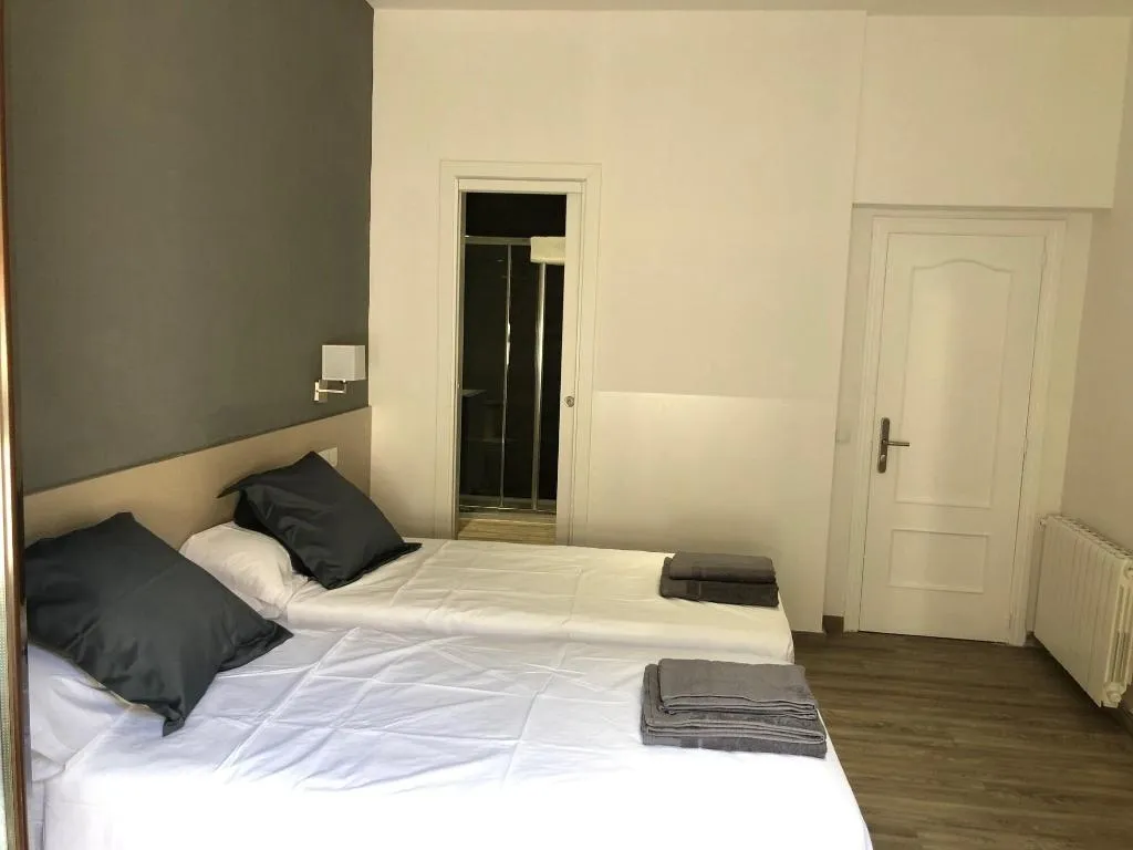 Room, Hostalin Madrid Atocha, Madrid