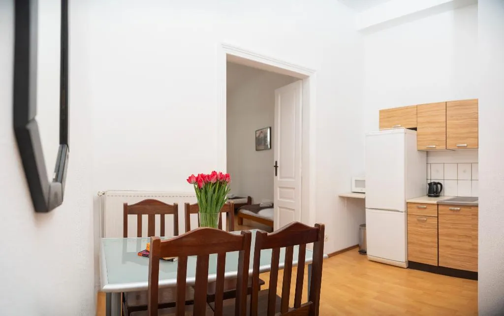 QUADRUPLE STANDARD Room, Station Aparthotel, Krakow