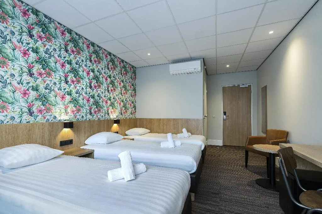 TRIPLE STANDARD Room, Best Western Amsterdam, Amsterdam