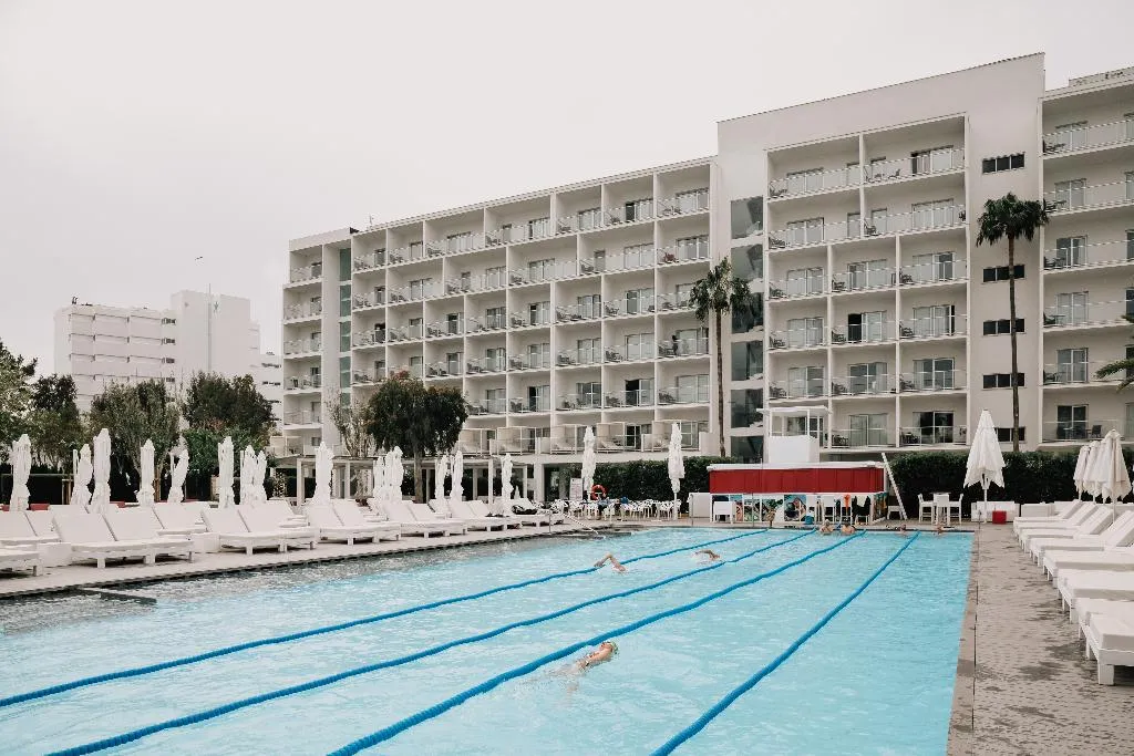 Sports and Entertainment, Astoria Playa, Majorca