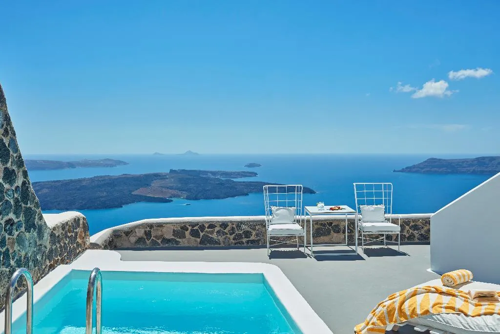 SUITE WITH PRIVATE POOL Room, Katikies Chromata Santorini - The Leading Hotels, Santorini