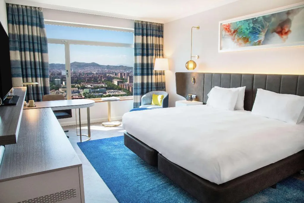 DOUBLE EXECUTIVE KING BED Room, Hilton Diagonal Mar Barcelona, Barcelona
