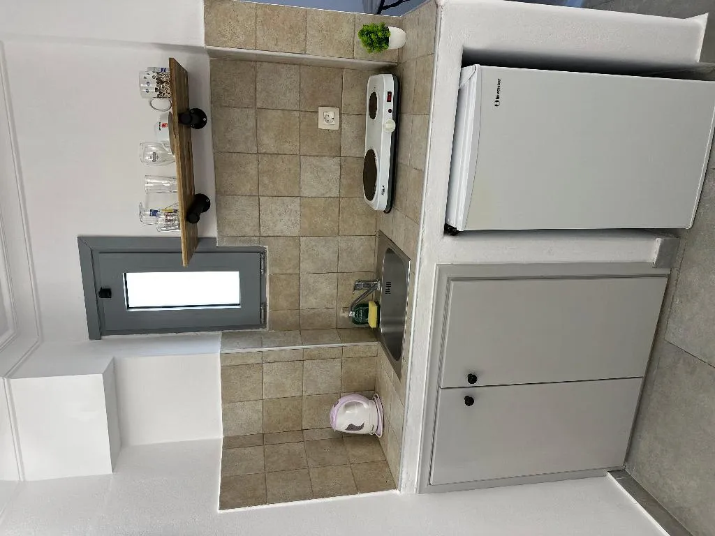 STUDIO CAPACITY 2 Room, Lucia Villas, Santorini
