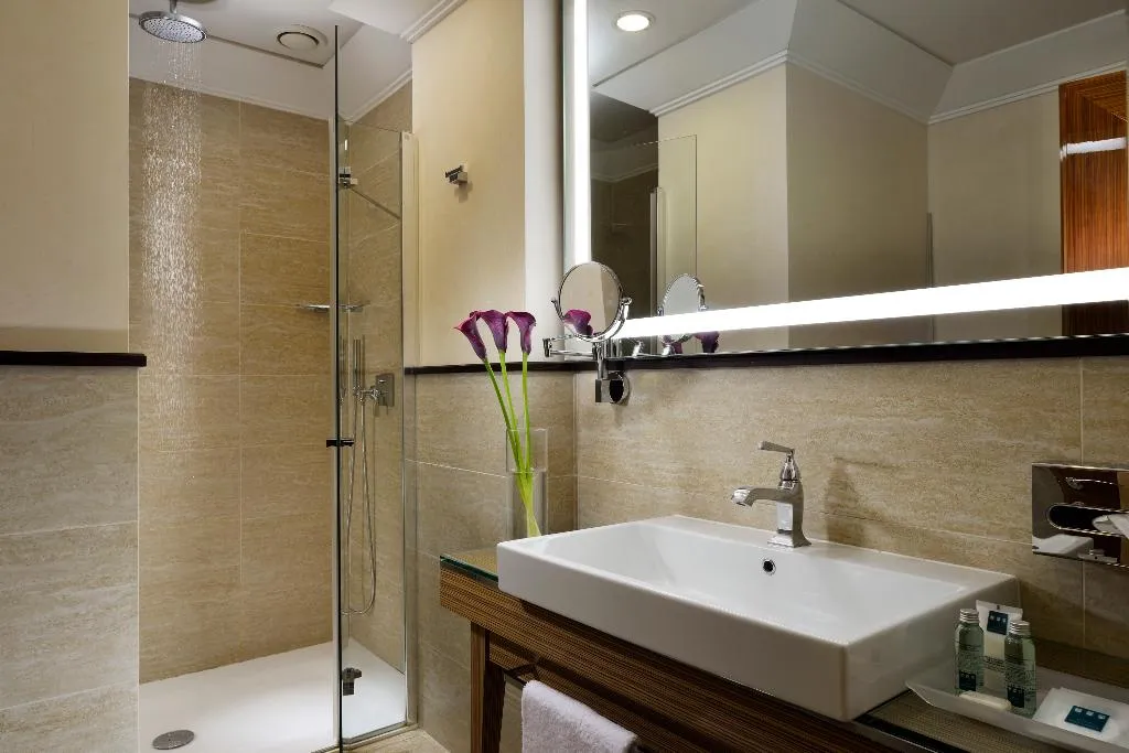 SINGLE CLASSIC Room, UNA HOTELS Decò Roma, Rome
