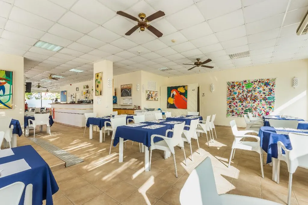 Restaurant, Janelas do Mar, Algarve