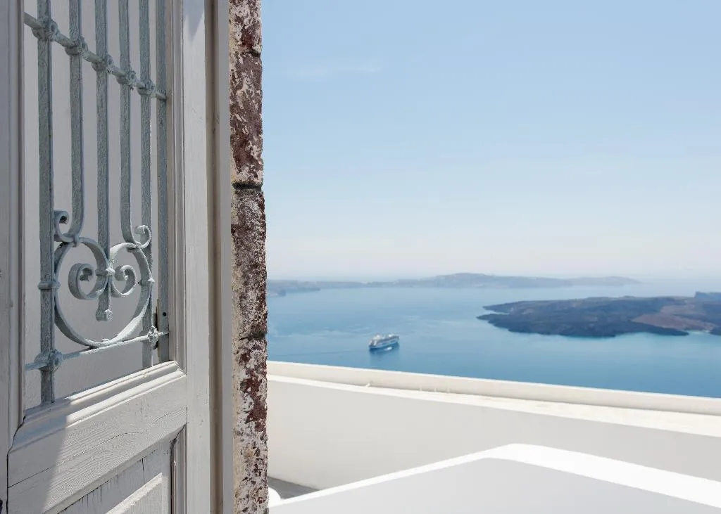 SUITE KING SIZE BED Room, Senses Suites, Santorini