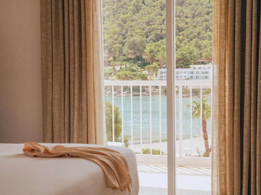 SUITE SEA VIEW Room, HYDE Hotel Ibiza, Ibiza