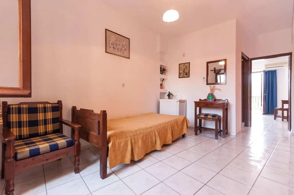 Room, Poco Loco Bed & Breakfast, Crete