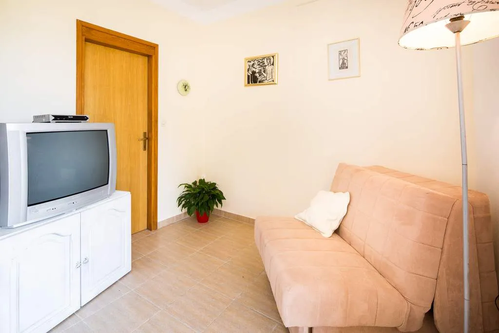 APARTMENT WITH TERRACE Room, Pansion Marjan, Split