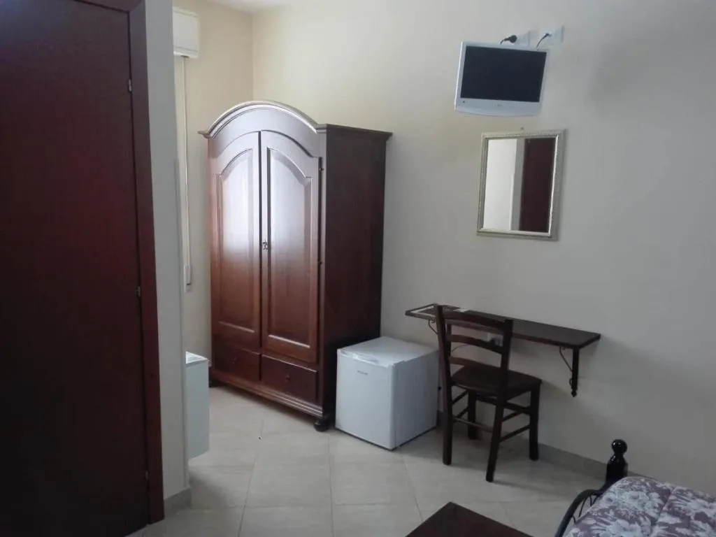 Room, B&B The Best, Palermo