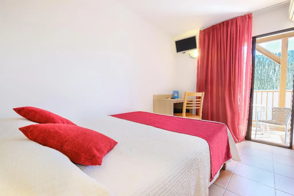 Double or Twin STANDARD Room, Azuline Hostal Marino, Ibiza