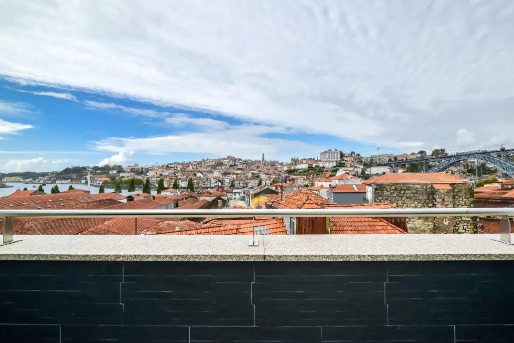 Room, Reis De Gaia, Porto