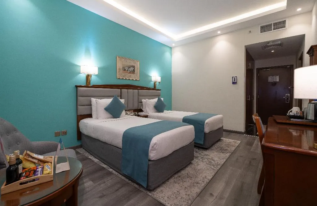 Double or Twin STANDARD Room, Howard Johnson Bur Dubai, Dubai