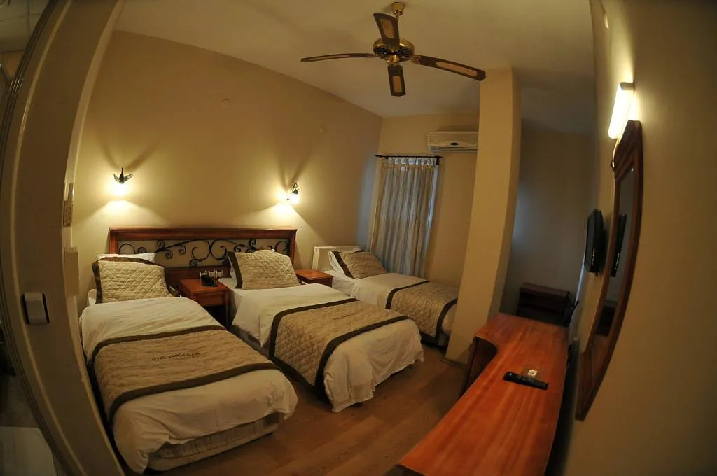 TRIPLE STANDARD Room, Antikhan Hotel, Izmir