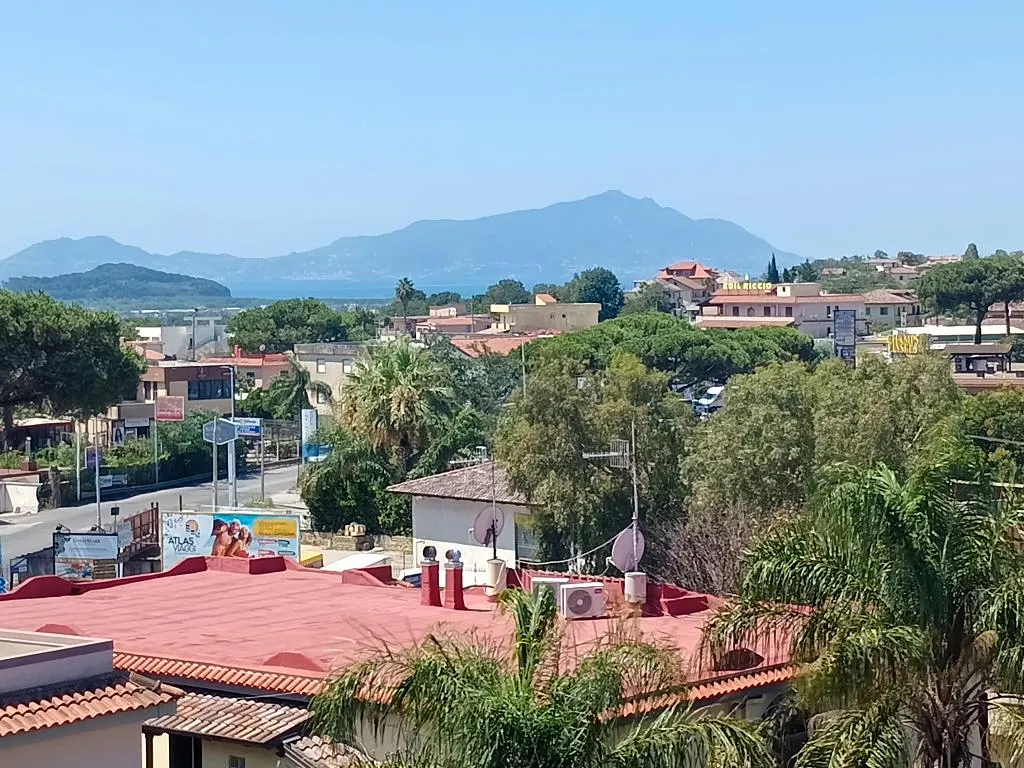 Terrace, La Fayette, Naples