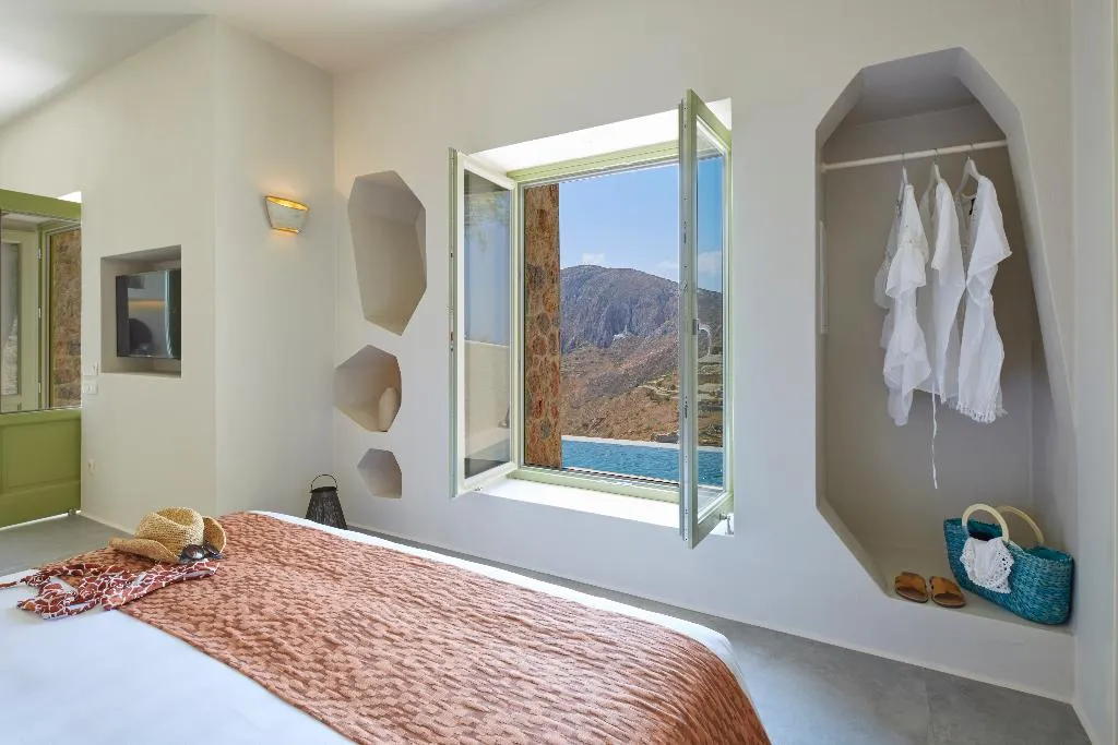 SUITE SEA VIEW Room, Aeon Suites by Mr and Mrs White, Santorini