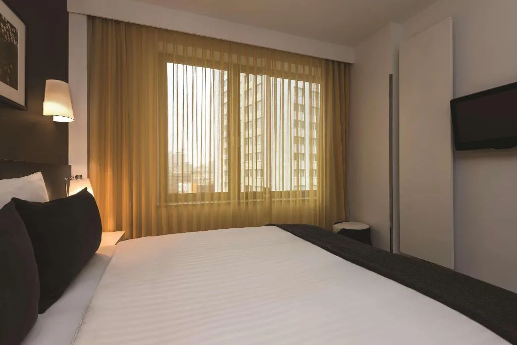 Room, Adina Apartment Hotel Berlin Hackescher Markt, Berlin