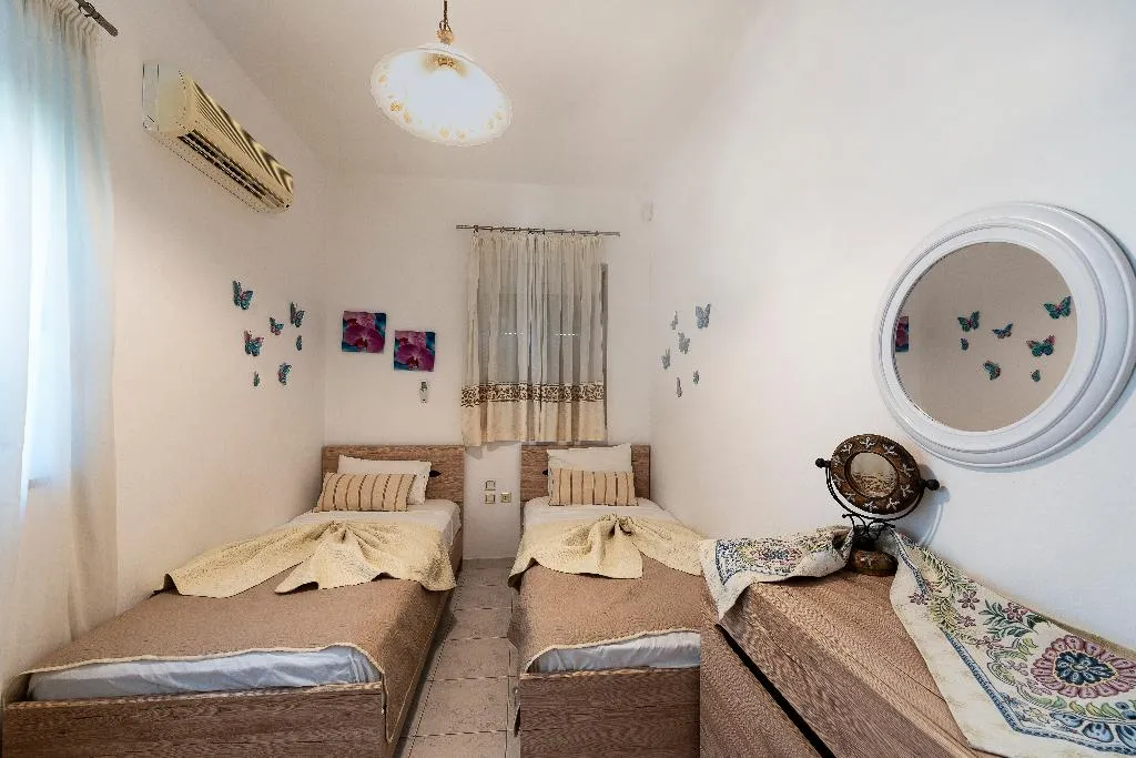 APARTMENT DELUXE TWO BEDROOM Room, George Beach Studios, Rhodes