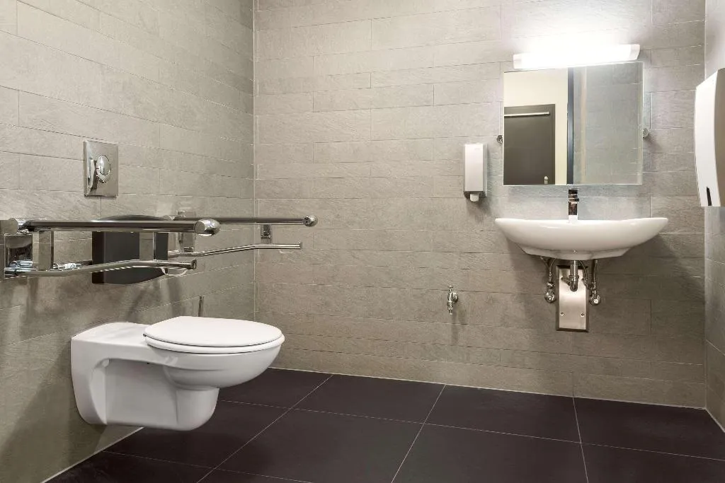 TRIPLE STANDARD Room, NH Berlin Potsdamer Platz, Berlin
