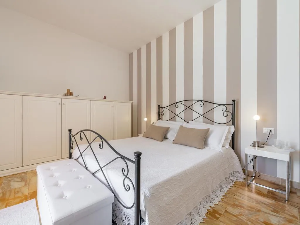 DOUBLE DELUXE Room, Villa Iole, Cagliari
