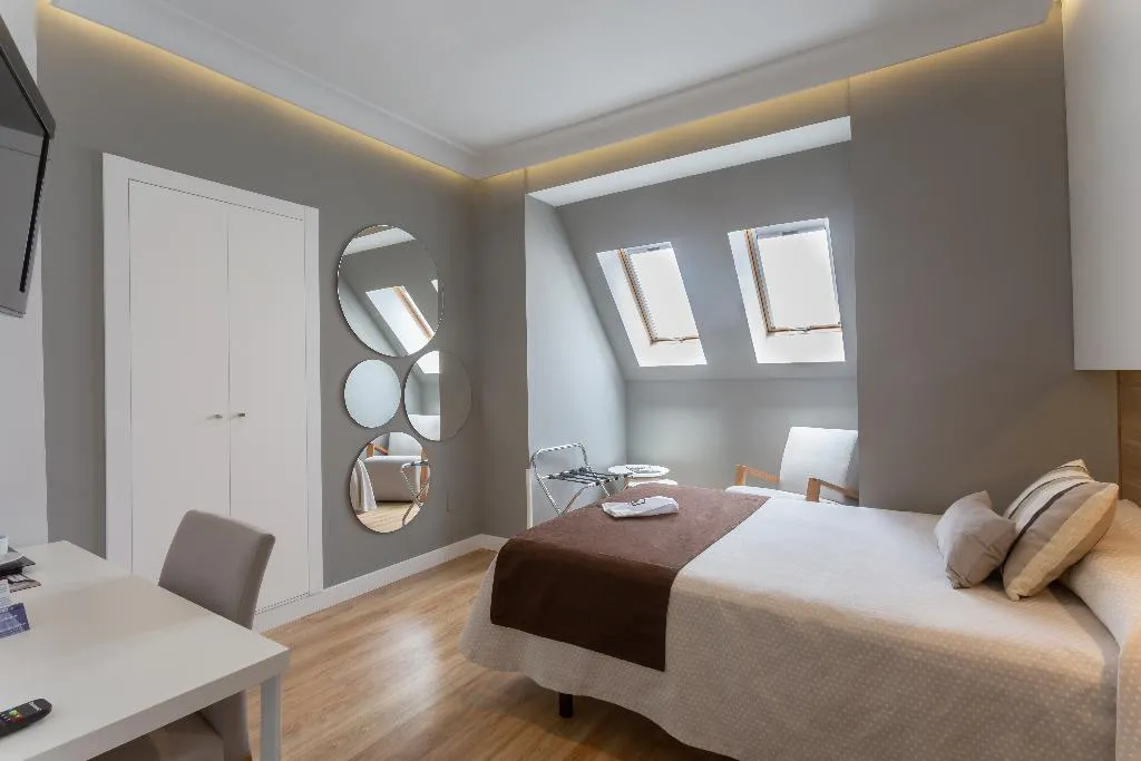 SINGLE STANDARD Room, Monte Carmelo, Seville