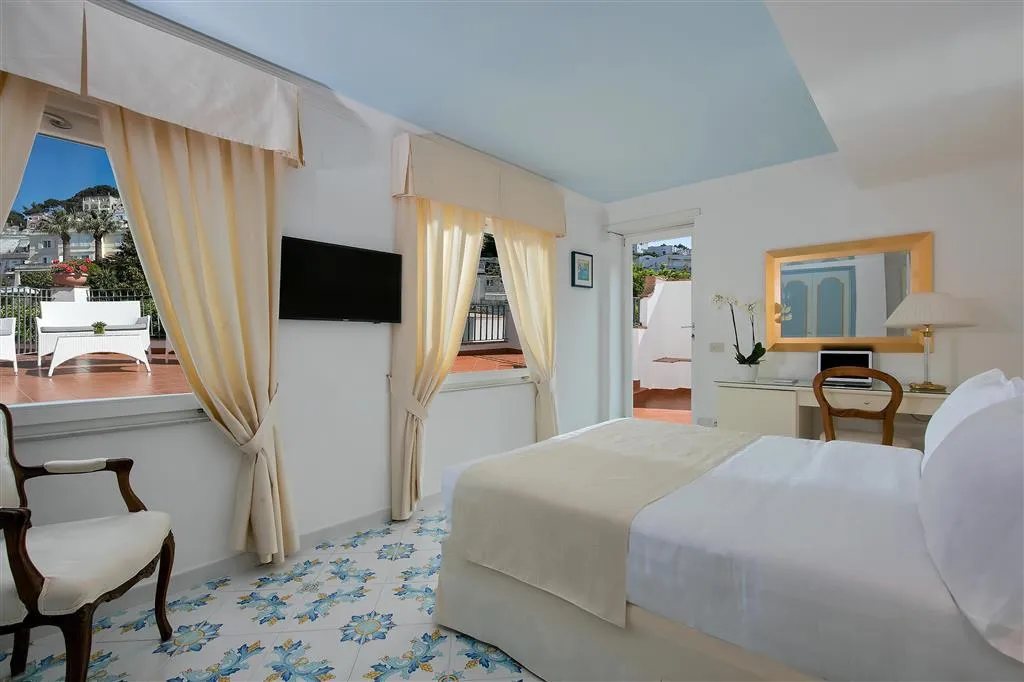 Room, Hotel Syrene Capri, Naples