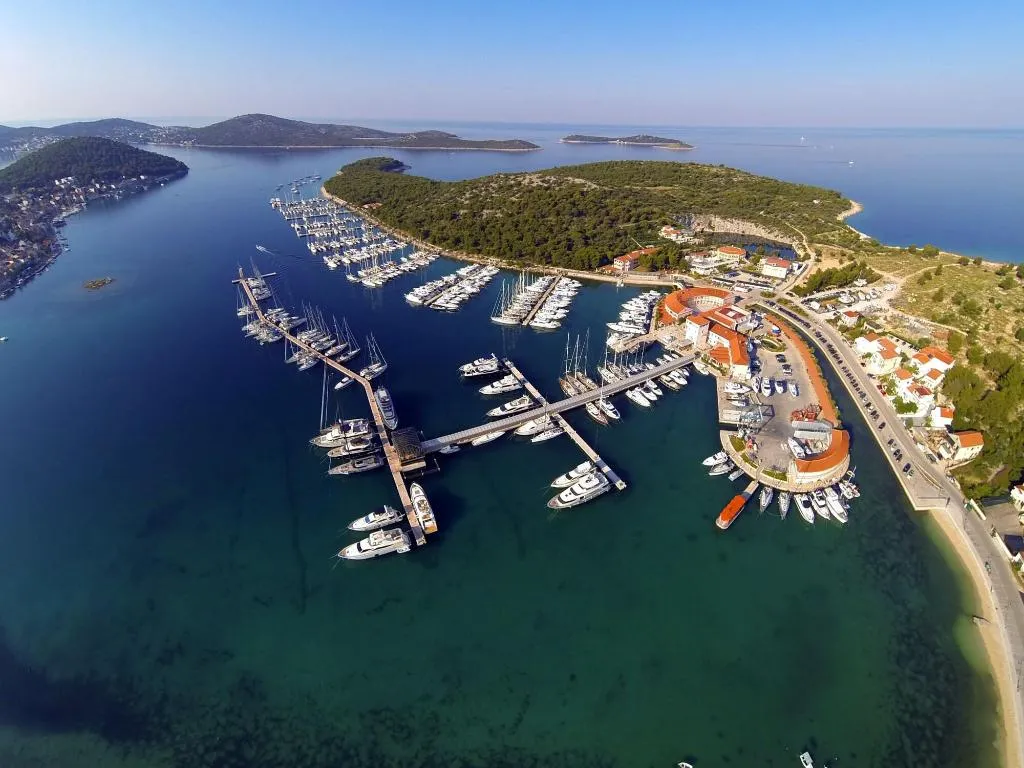 General view, MArina Frapa hotel Kopno, Split