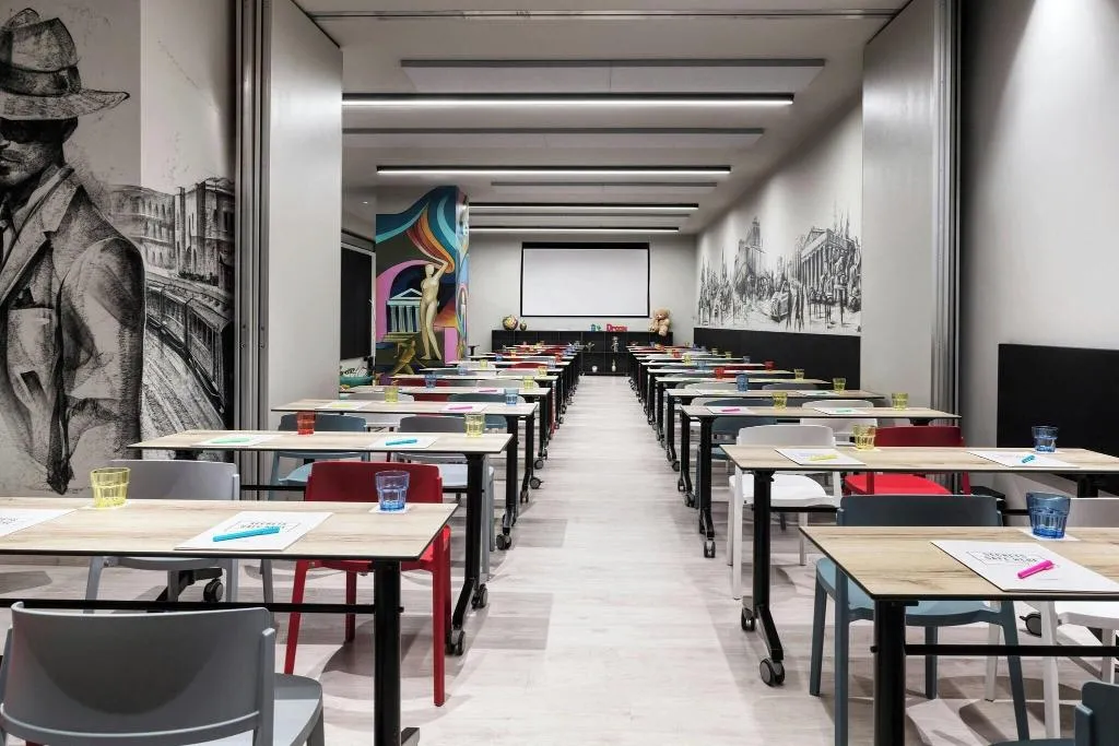 Sports and Entertainment, Moxy Athens City, Athens