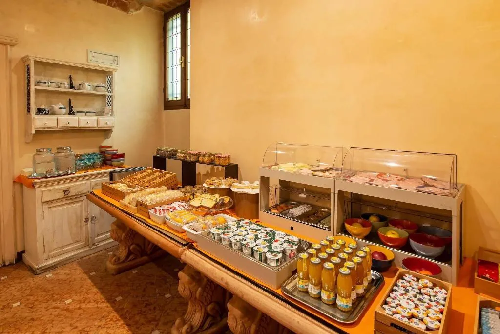 Restaurant, Porta Faenza, Florence