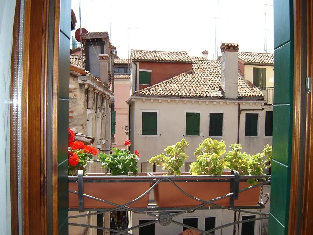 Room, Locanda Correr, Venice