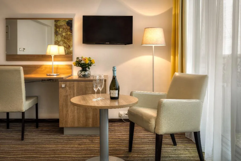 Double or Twin STANDARD Room, Akcent hotel, Prague