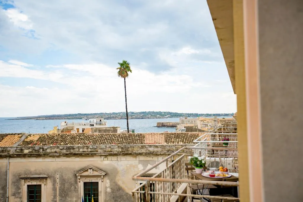 DOUBLE SEA VIEW Room, Maison Ortigia, Catania