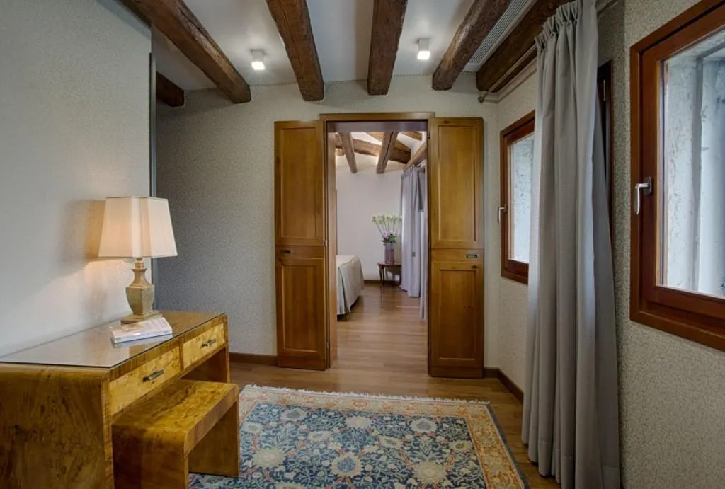 SUITE STANDARD Room, Santa Chiara, Venice