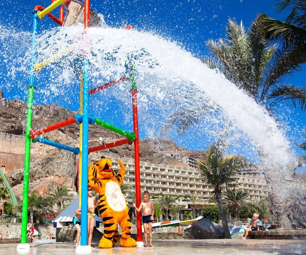 Sports and Entertainment, Hotel LIVVO Costa Taurito, Gran Canaria