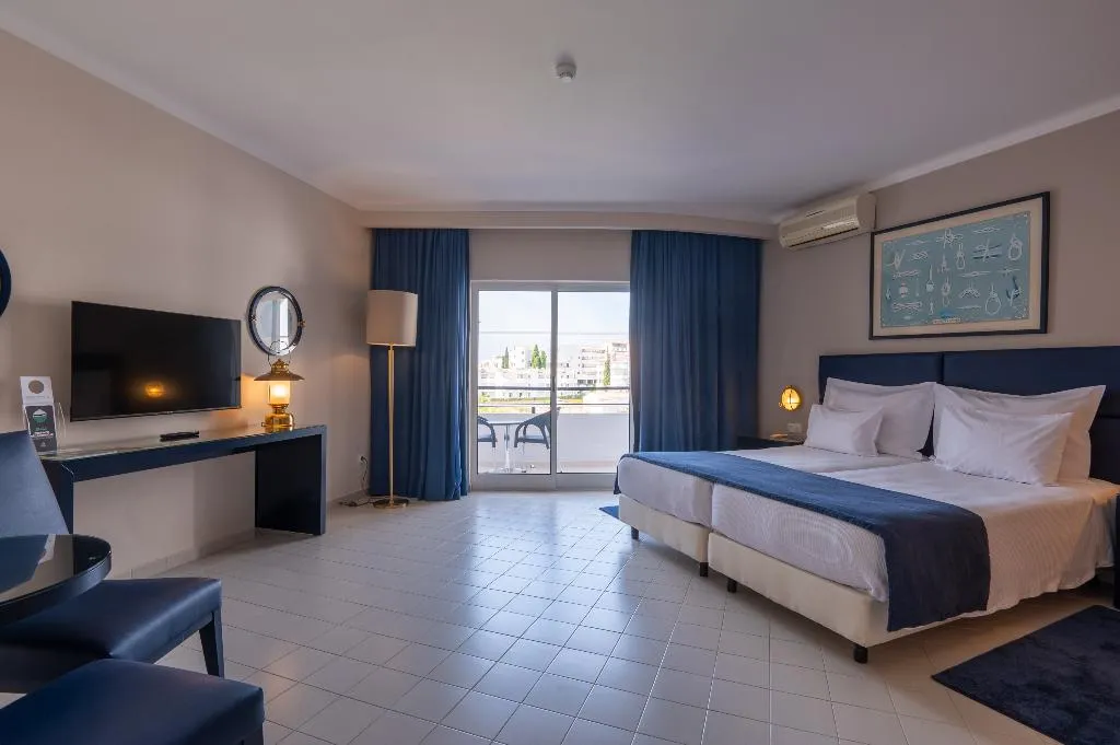 TWIN CLASSIC Room, Vila Gale Nautico, Algarve