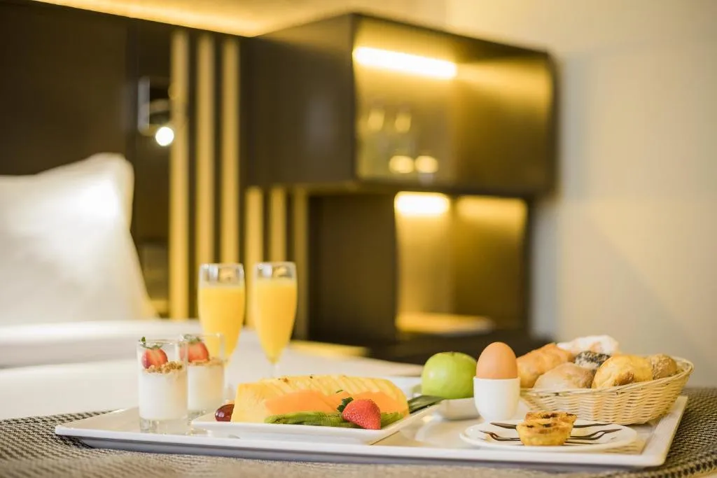 TWIN PREMIUM Room, HF Fenix Lisboa, Lisbon